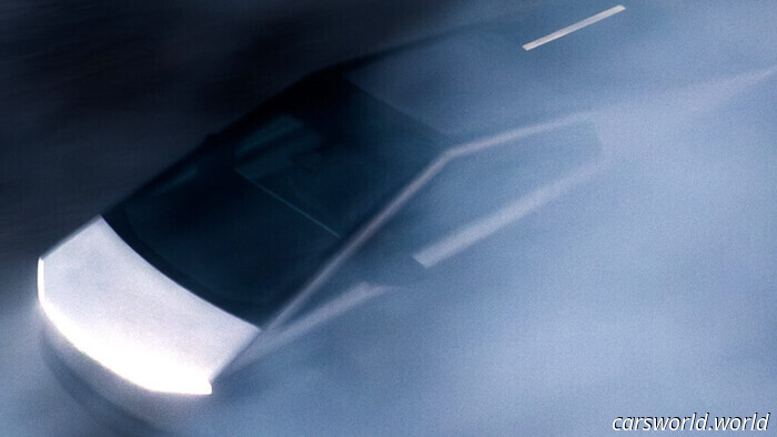 Dos muertos después de que un conductor de BMW que circulaba en sentido contrario chocó contra un Cybertruck | Carscoops